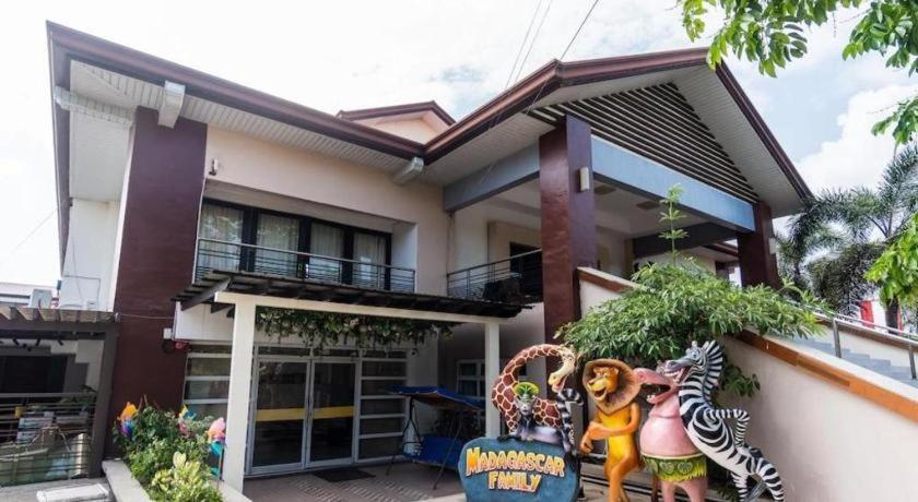 Quezon Premier Hotel - Candelaria Esterno foto
